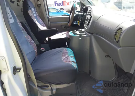 2005 Ford E-150 Commercial/Recreational из США, поврежденный, VIN 1FTRE14W25HA02113